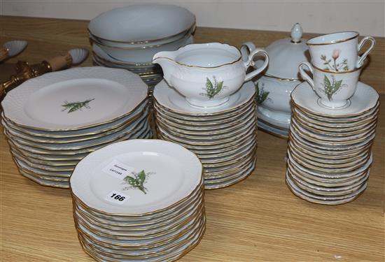 A Christineholm porcelain part dinner service